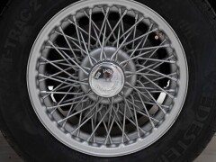 MG B \'74 
