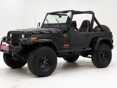 Jeep Wrangler RestoMod \'90 