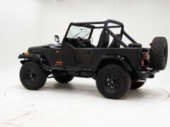 Jeep Wrangler RestoMod \'90 
