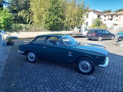Alfa Romeo GT 1300 Junior scalino