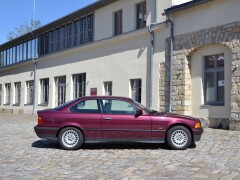 BMW 320I COUPE E36