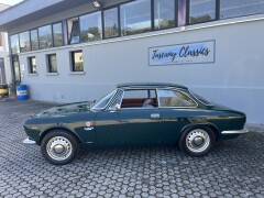 Alfa Romeo GT 1300 Junior scalino