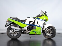 Kawasaki GPZ 600 R 