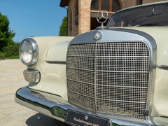 Mercedes Benz 200 CODINE 
