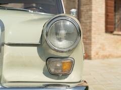 Mercedes Benz 200 CODINE 