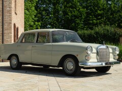Mercedes Benz 200 CODINE 