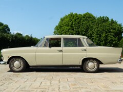 Mercedes Benz 200 CODINE 