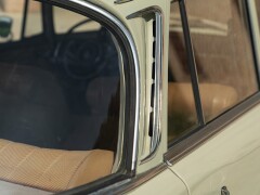 Mercedes Benz 200 CODINE 