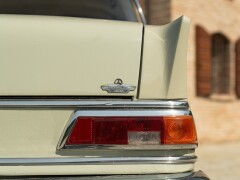 Mercedes Benz 200 CODINE 