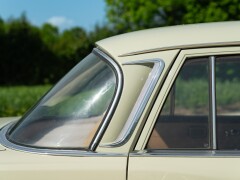 Mercedes Benz 200 CODINE 