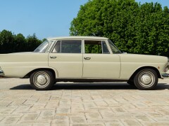 Mercedes Benz 200 CODINE 
