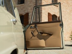 Mercedes Benz 200 CODINE 