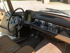 Mercedes Benz 200 CODINE 