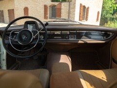 Mercedes Benz 200 CODINE 