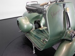 Piaggio Vespa 125 V30 M FARO BASSO 