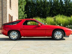 Porsche 928 S 