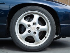 Porsche 928 