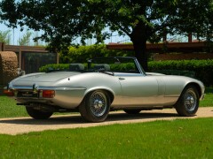 Jaguar E TYPE V12 SPIDER 