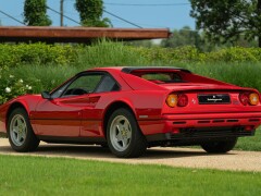 Ferrari 208 GTB TURBO 