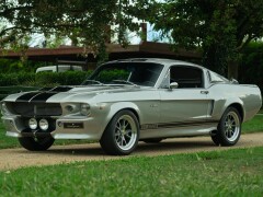 Ford Mustang Shelby GT500 Eleanor Replica 