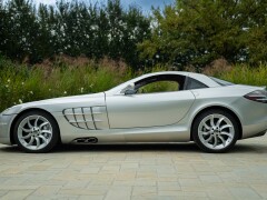 Mercedes Benz SLR MCLAREN 