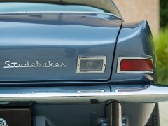 Studebaker AVANTI SUPERCHARGED 