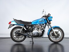 Suzuki GSX 750 