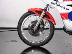 Yamaha TZ 350 Johnny Cecotto Replica 